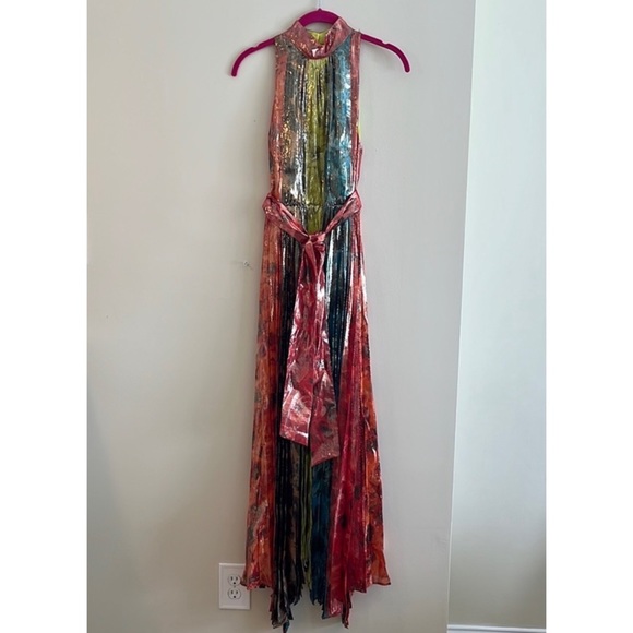 Alice + Olivia Mertie Mock Neck Pleated Maxi Dress 2 NWT - Picture 3 of 5